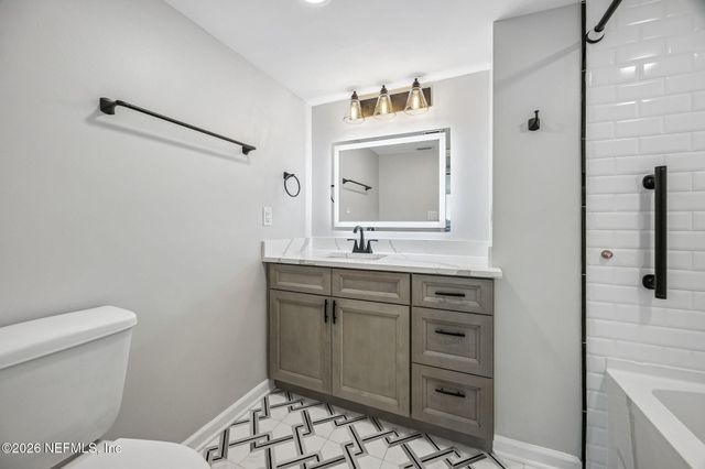 4401 LAKESIDE Drive 804, Jacksonville, FL 32210