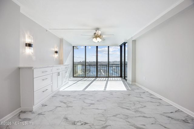 4401 LAKESIDE Drive 804, Jacksonville, FL 32210