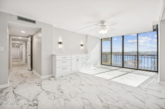 4401 LAKESIDE Drive 804, Jacksonville, FL 32210