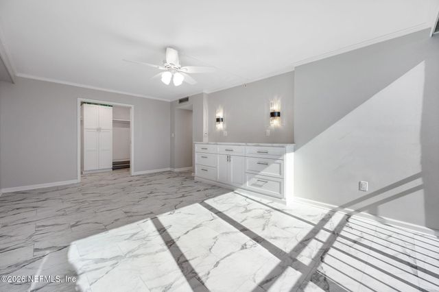 4401 LAKESIDE Drive 804, Jacksonville, FL 32210