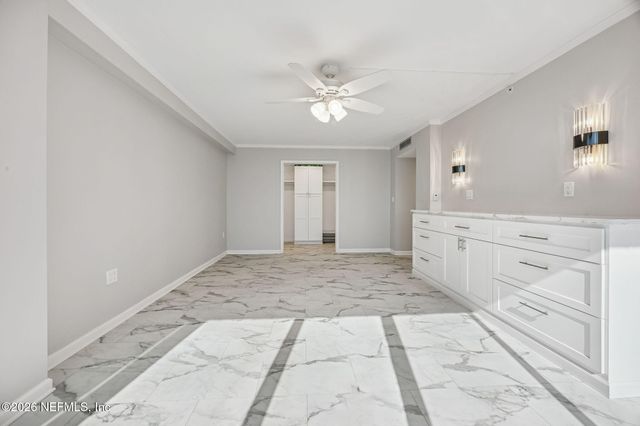 4401 LAKESIDE Drive 804, Jacksonville, FL 32210