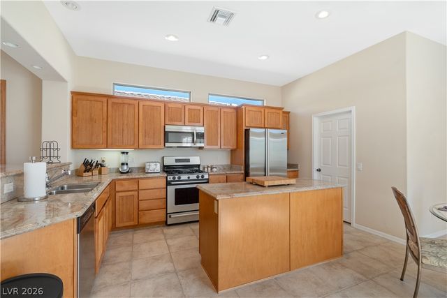 10 Chatmoss Road, Henderson, NV 89052