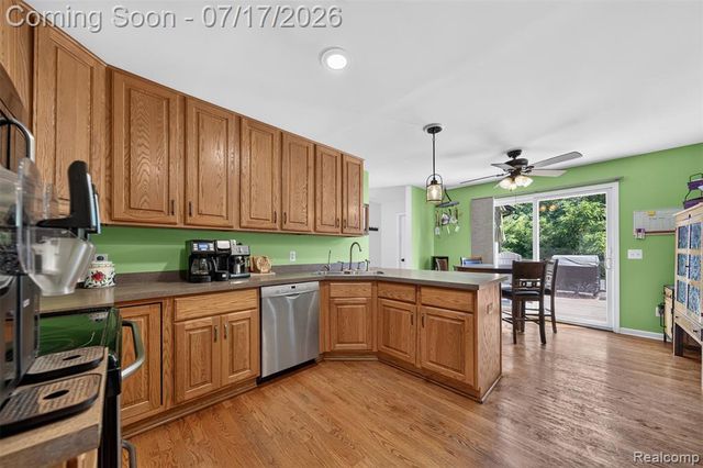 2660 Scenic Meadows Drive, Ortonville, MI 48462