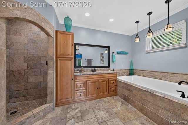 2660 Scenic Meadows Drive, Ortonville, MI 48462