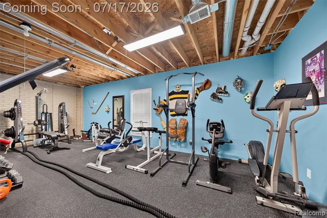 2660 Scenic Meadows Drive, Ortonville, MI 48462