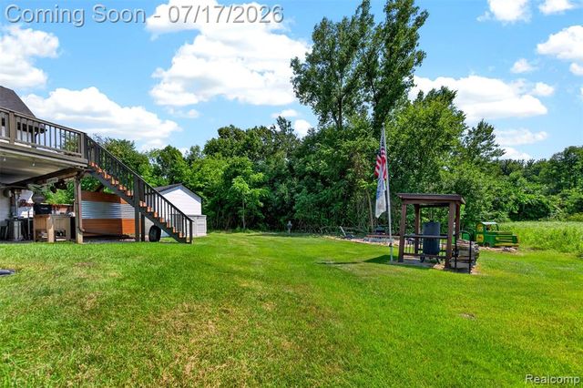 2660 Scenic Meadows Drive, Ortonville, MI 48462