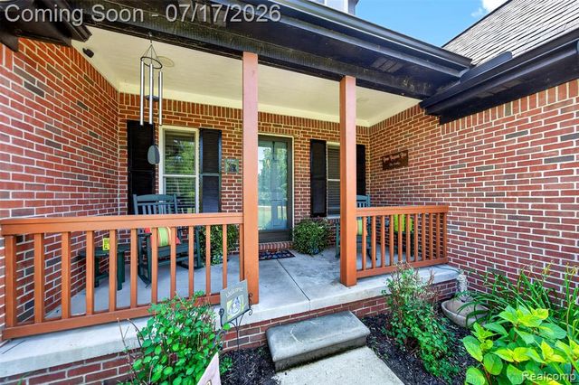 2660 Scenic Meadows Drive, Ortonville, MI 48462