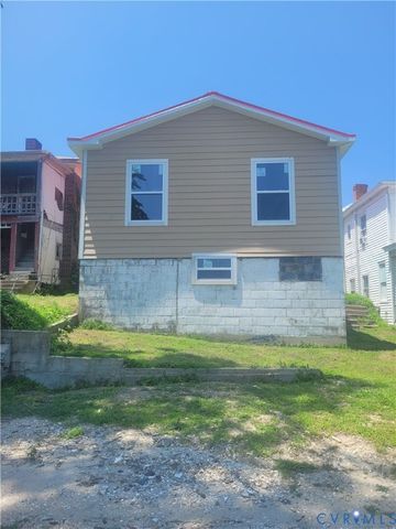 107 S Jefferson St, Petersburg, VA 23803