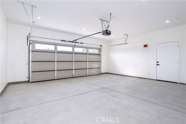 8413 Viburnum Avenue, California City, CA 93505