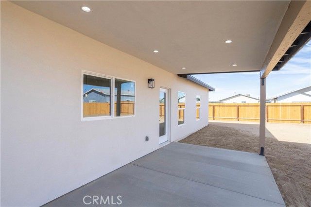 8413 Viburnum Avenue, California City, CA 93505