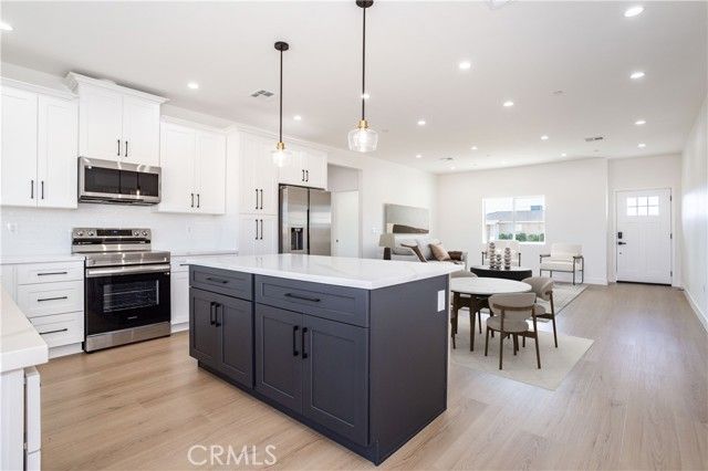 8413 Viburnum Avenue, California City, CA 93505