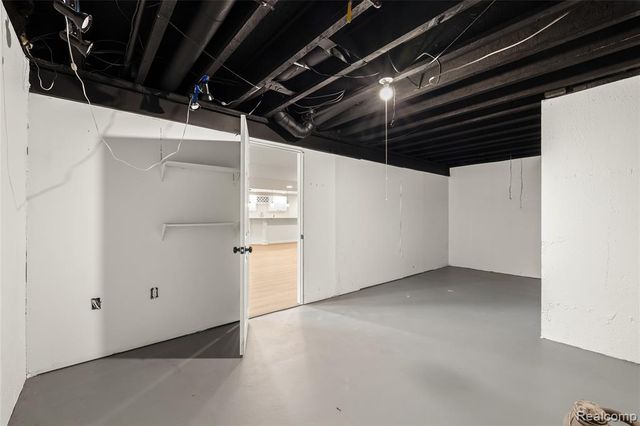 17023 Courville Drive, Northville, MI 48168