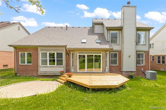 17023 Courville Drive, Northville, MI 48168
