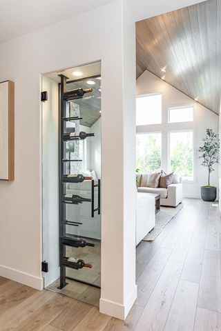 5615 31st Street S, Fargo, ND 58104