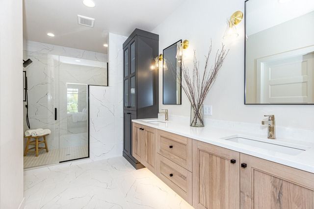 5615 31st Street S, Fargo, ND 58104