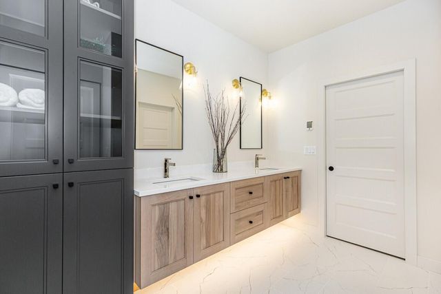 5615 31st Street S, Fargo, ND 58104