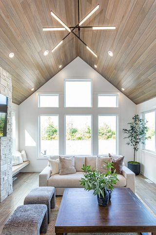 5615 31st Street S, Fargo, ND 58104