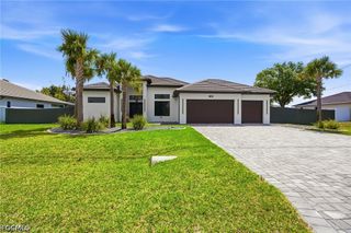 423 SW 19th AVE, Cape Coral, FL 33991