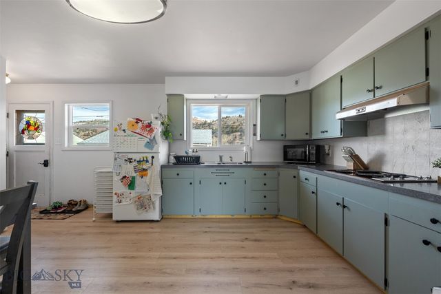 2004 W Park Avenue, Anaconda, MT 59711