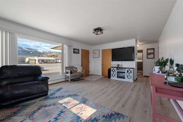 2004 W Park Avenue, Anaconda, MT 59711