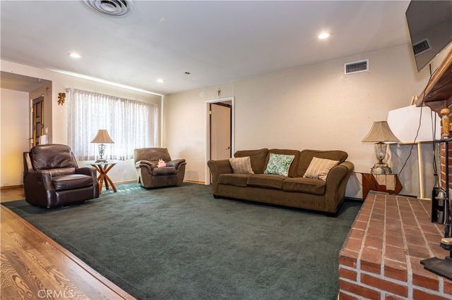 10118 Telfair, Pacoima, CA 91331