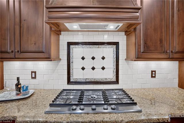 7611 Calmeria Court, Kernersville, NC 27284