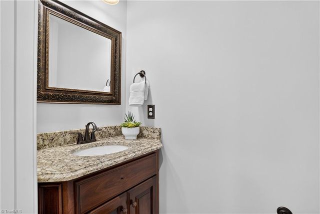 7611 Calmeria Court, Kernersville, NC 27284