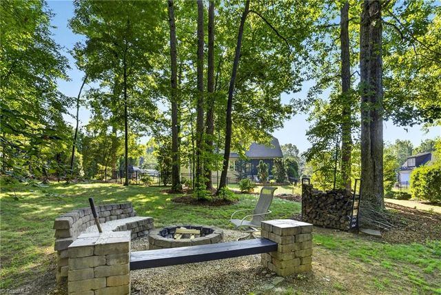 7611 Calmeria Court, Kernersville, NC 27284