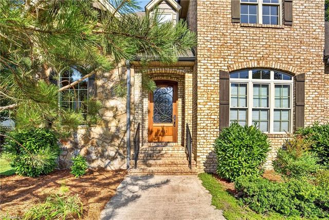 7611 Calmeria Court, Kernersville, NC 27284