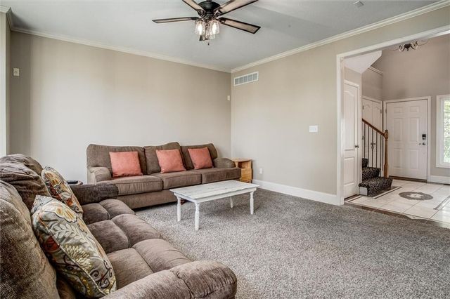 3409 NW Nautical Court, Blue Springs, MO 64015