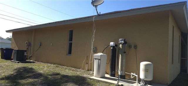 622 Grant AVE, Lehigh Acres, FL 33972