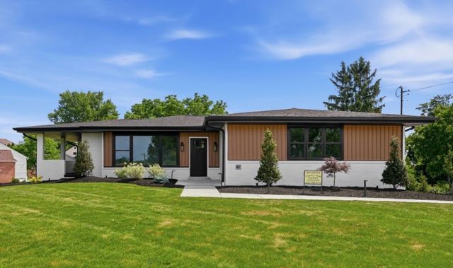 47 Tidball Rd, Robinson Twp, PA 15205