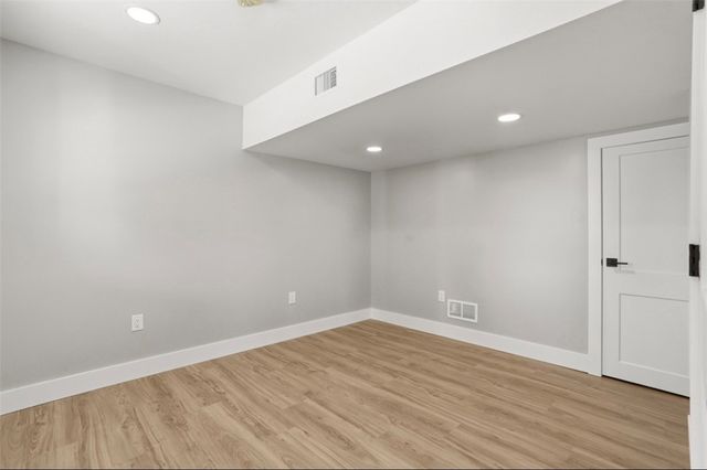 47 Tidball Rd, Robinson Twp, PA 15205