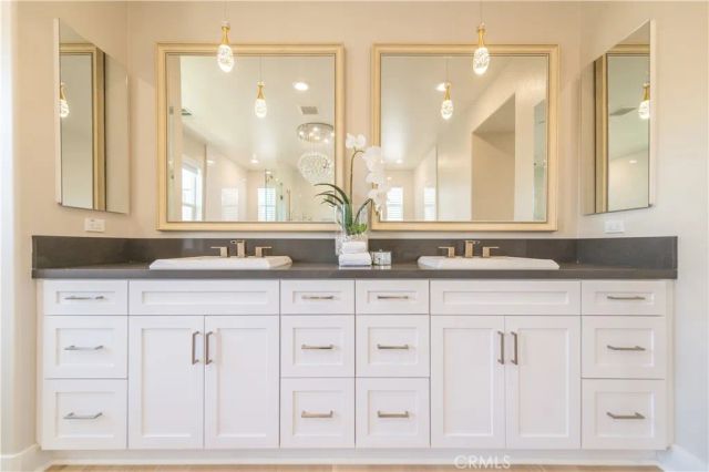 62 Cartwheel, Irvine, CA 92618