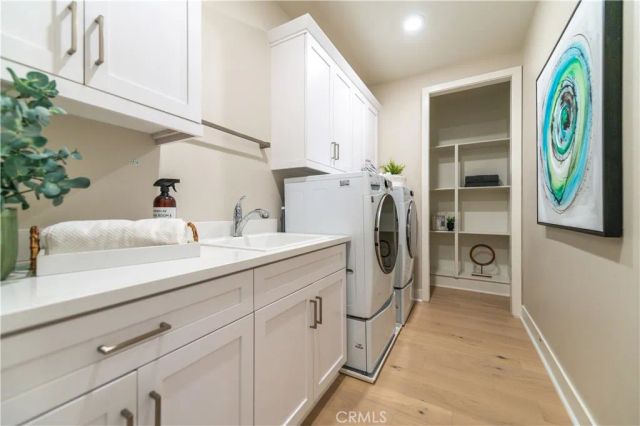 62 Cartwheel, Irvine, CA 92618