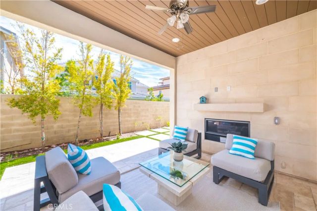 62 Cartwheel, Irvine, CA 92618