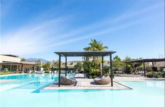 62 Cartwheel, Irvine, CA 92618