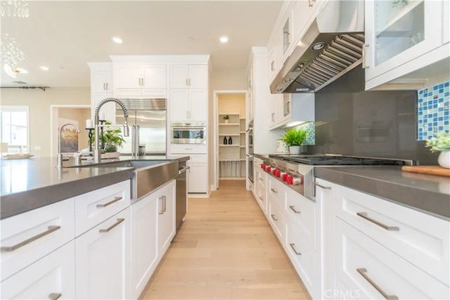 62 Cartwheel, Irvine, CA 92618