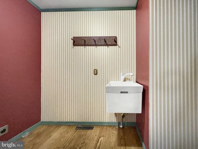 65 S REAMSTOWN RD, Stevens, PA 17578