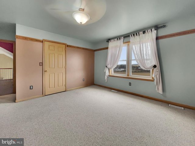 65 S REAMSTOWN RD, Stevens, PA 17578