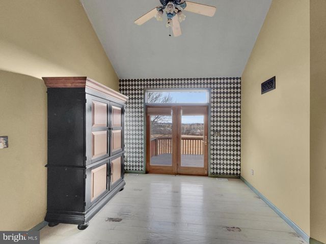 65 S REAMSTOWN RD, Stevens, PA 17578