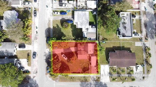 1086 NW 101st St, Miami, FL 33150