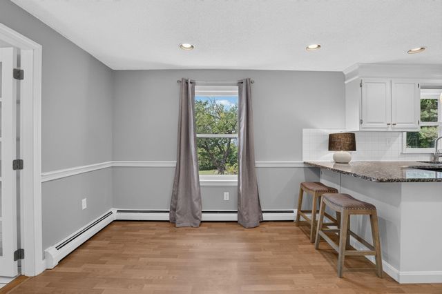 2 Queensway Circle, Nashua, NH 03062