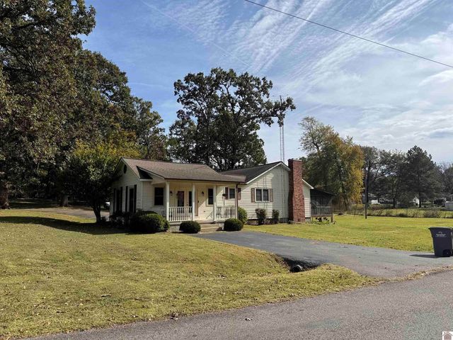 8 Whispering Oaks Loop # 103, Mayfield, KY 42066