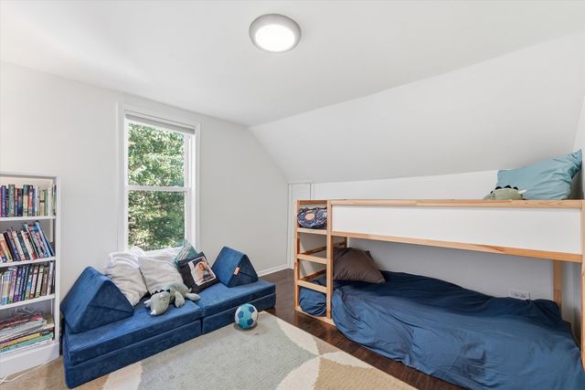 3732 W MCLEAN Avenue, Chicago, IL 60647