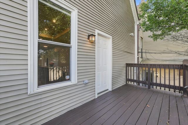 3732 W MCLEAN Avenue, Chicago, IL 60647