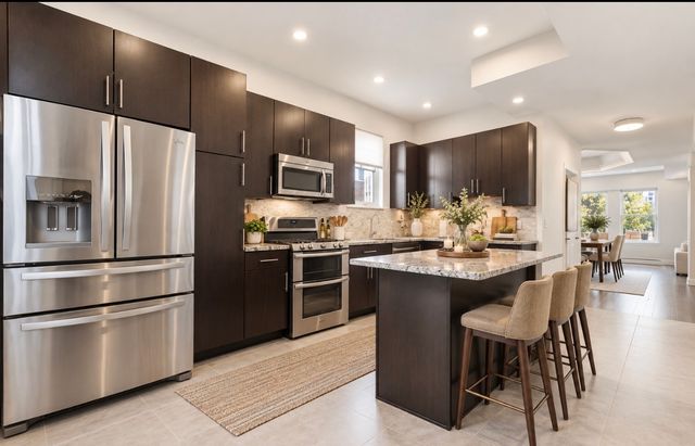 3732 W MCLEAN Avenue, Chicago, IL 60647