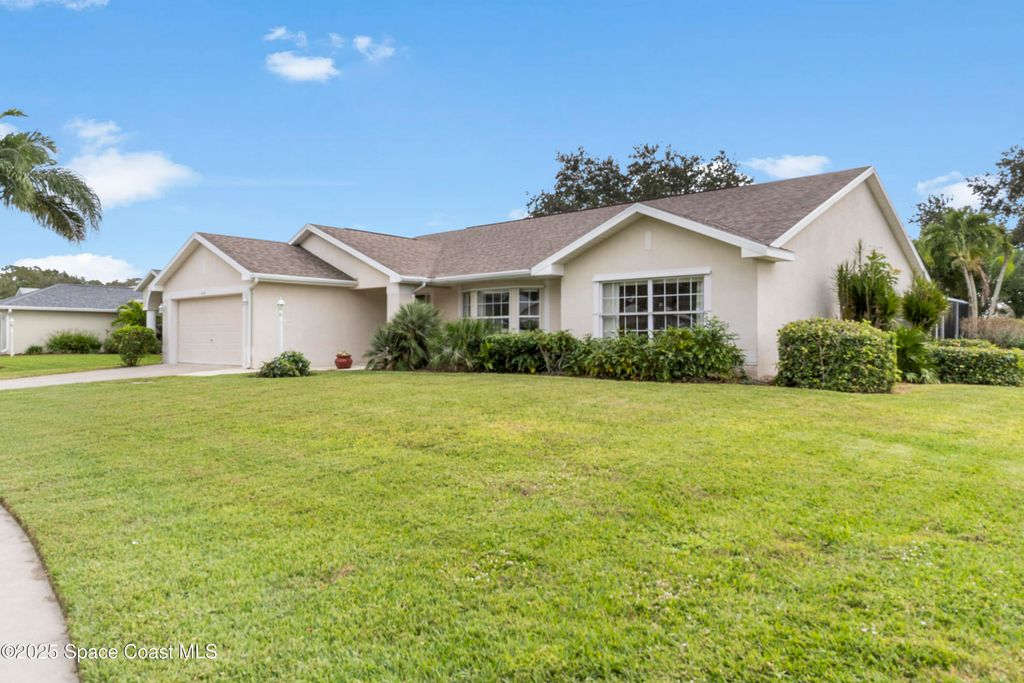 5155 3rd Manor, Vero Beach, FL 32968