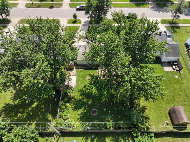 1814 Benton Avenue, Eau Claire, WI 54701