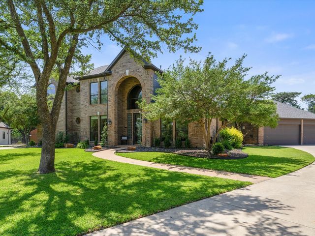 102 Springbrook Court, Southlake, TX 76092